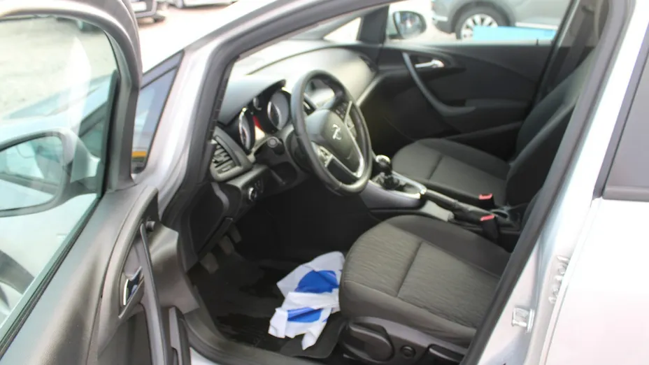 OPEL Astra -