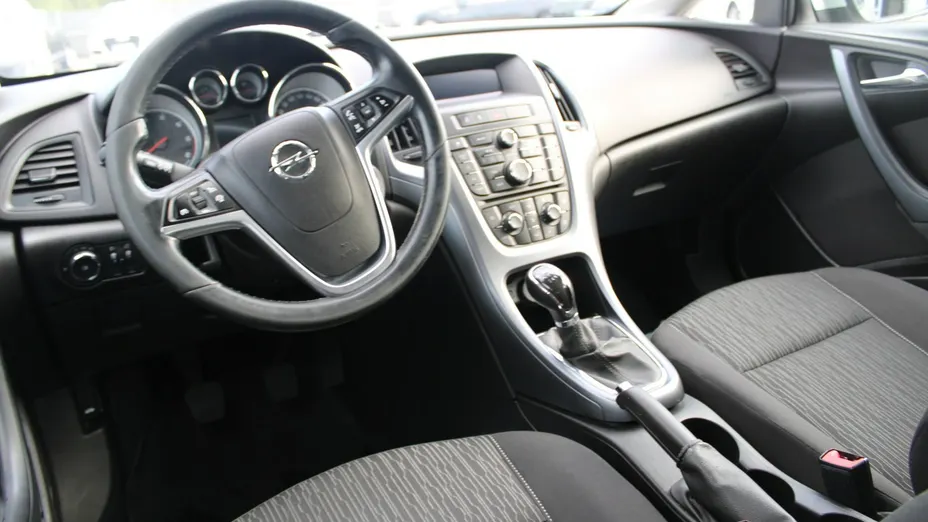 OPEL Astra -