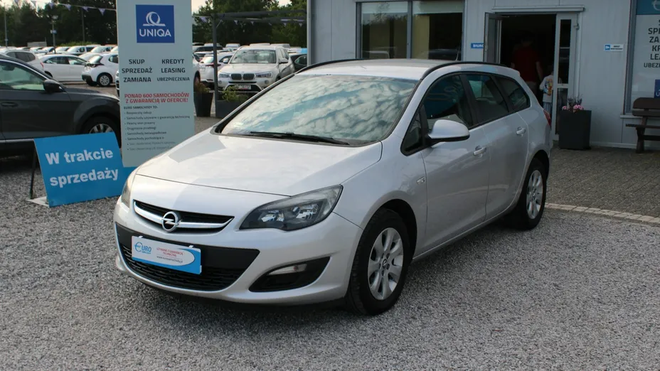 OPEL Astra -