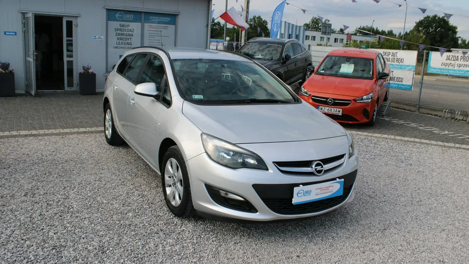 OPEL Astra -