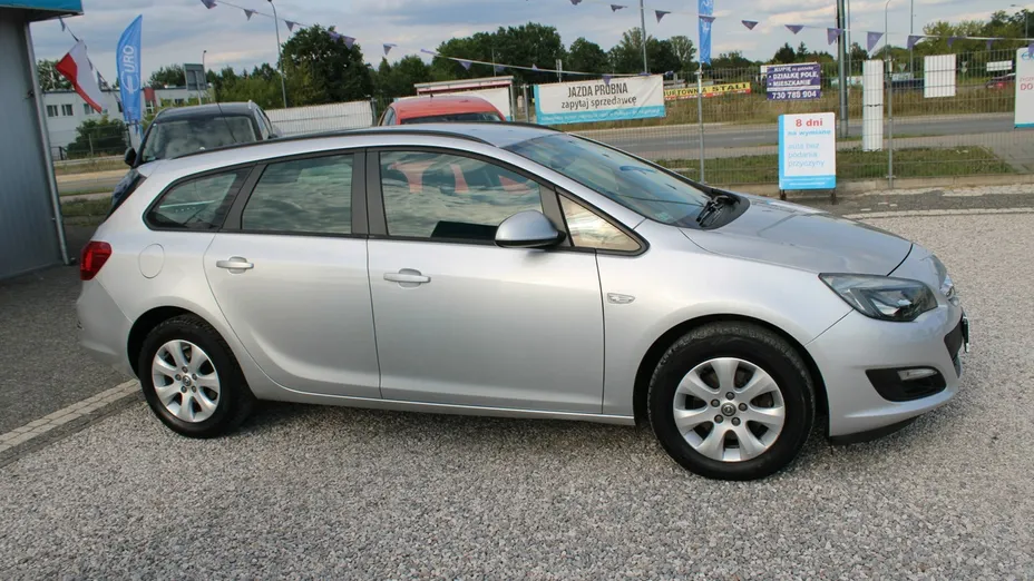 OPEL Astra -