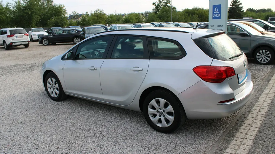 OPEL Astra -