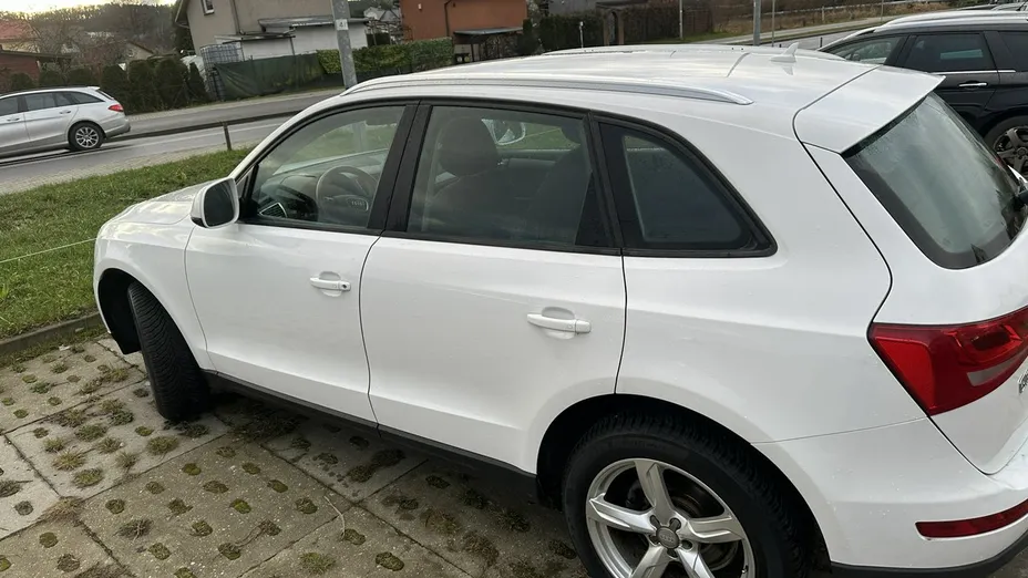 AUDI Q5 -