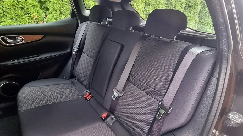 NISSAN Qashqai -