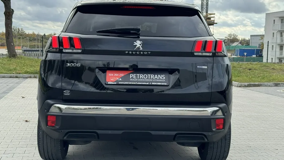 PEUGEOT 3008 -
