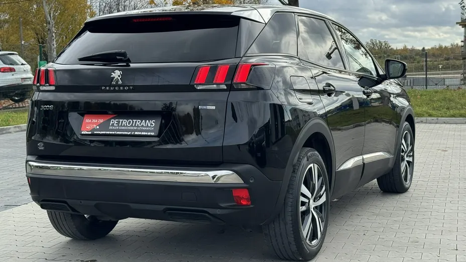 PEUGEOT 3008 -