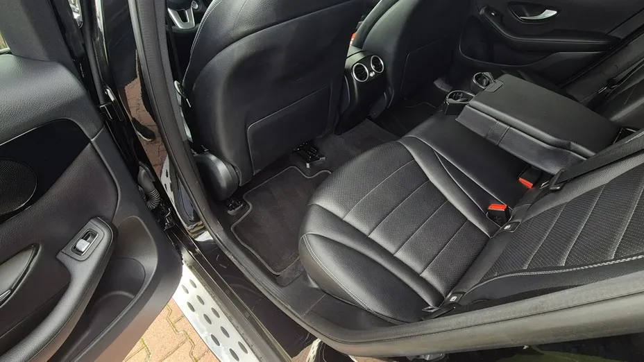 MERCEDES-BENZ GLC -