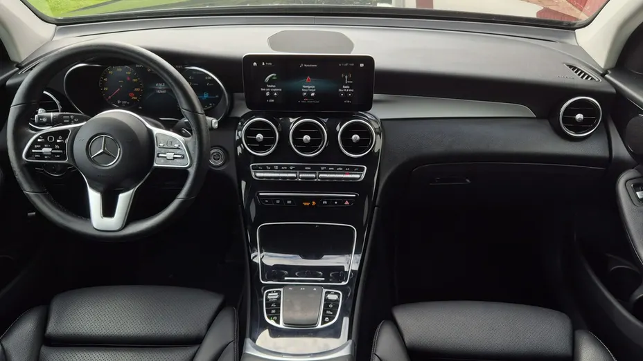 MERCEDES-BENZ GLC -