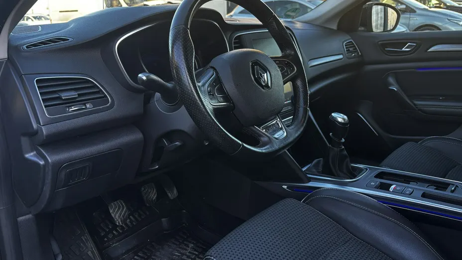 RENAULT Megane -