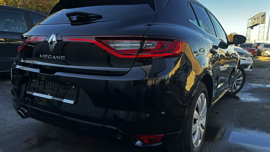 RENAULT Megane -