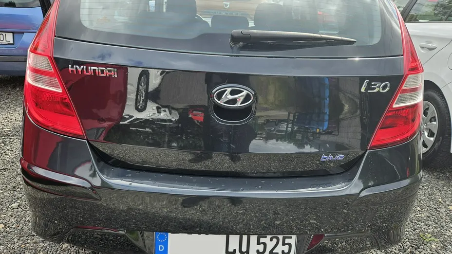 HYUNDAI i30 -