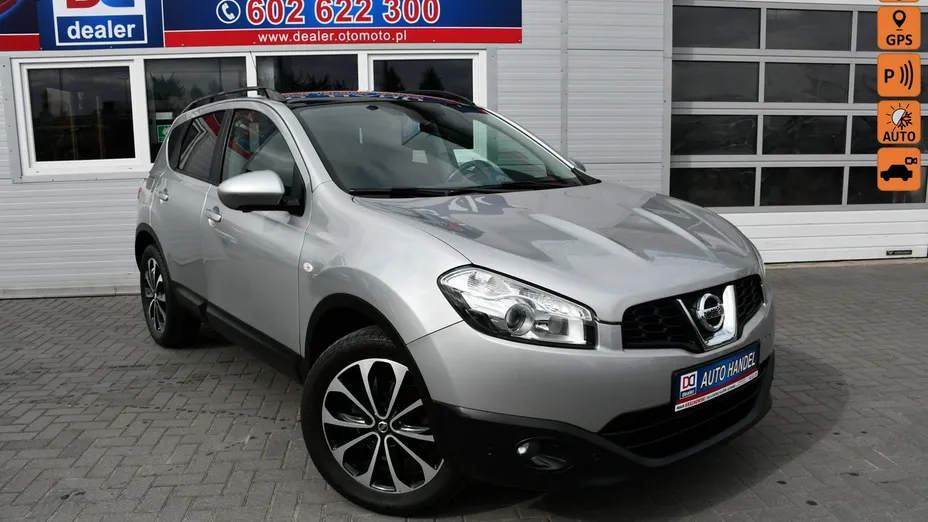 NISSAN Qashqai -