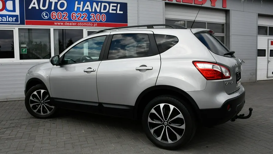 NISSAN Qashqai -