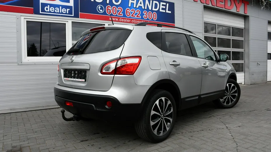 NISSAN Qashqai -