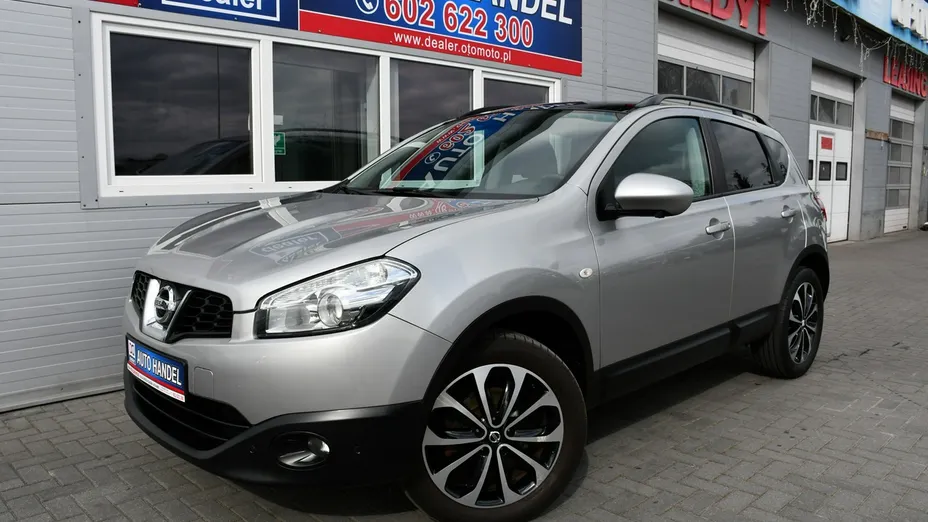 NISSAN Qashqai -