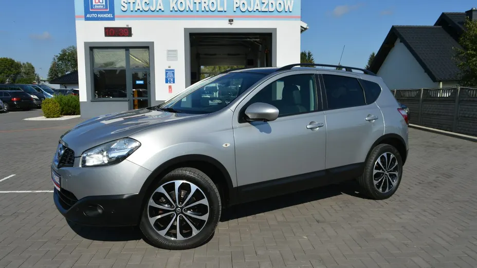 NISSAN Qashqai -