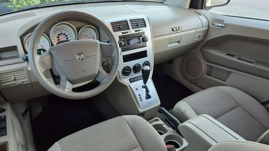 DODGE Caliber -