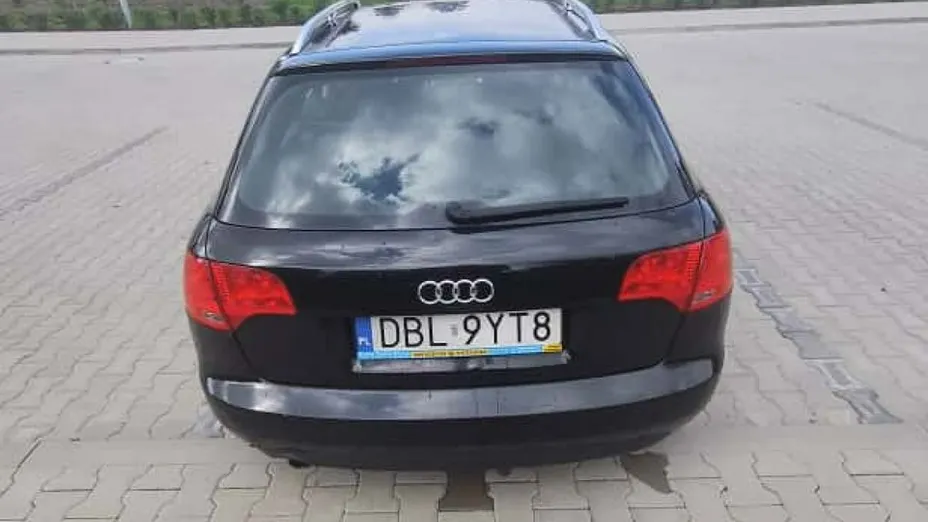 AUDI A4 -