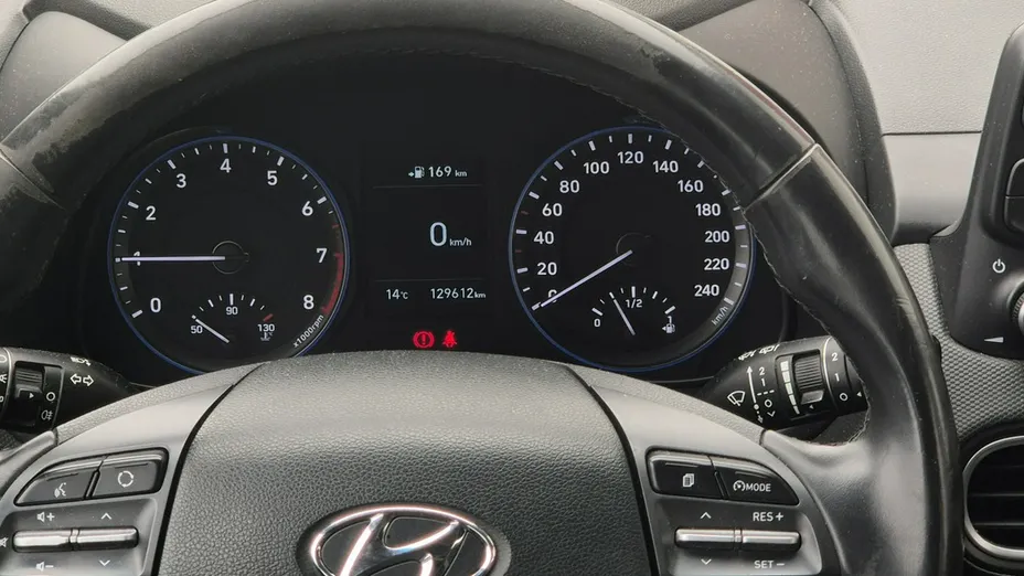 HYUNDAI Kona -