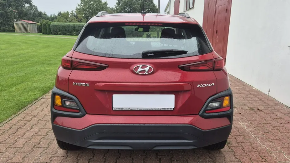 HYUNDAI Kona -