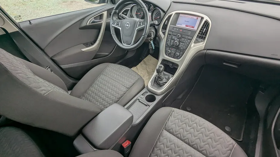 OPEL Astra -