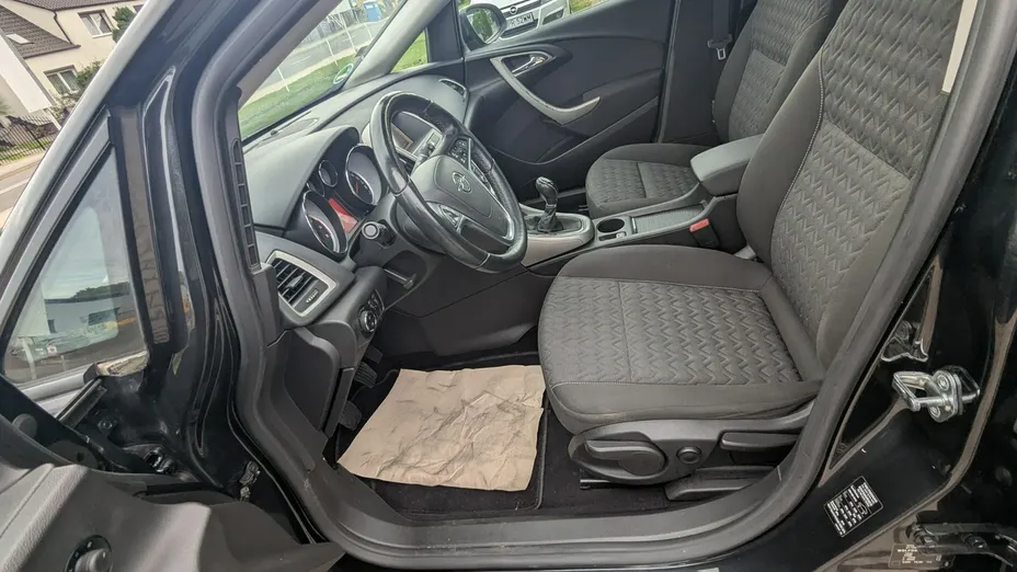 OPEL Astra -