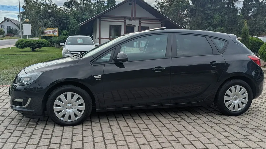 OPEL Astra -