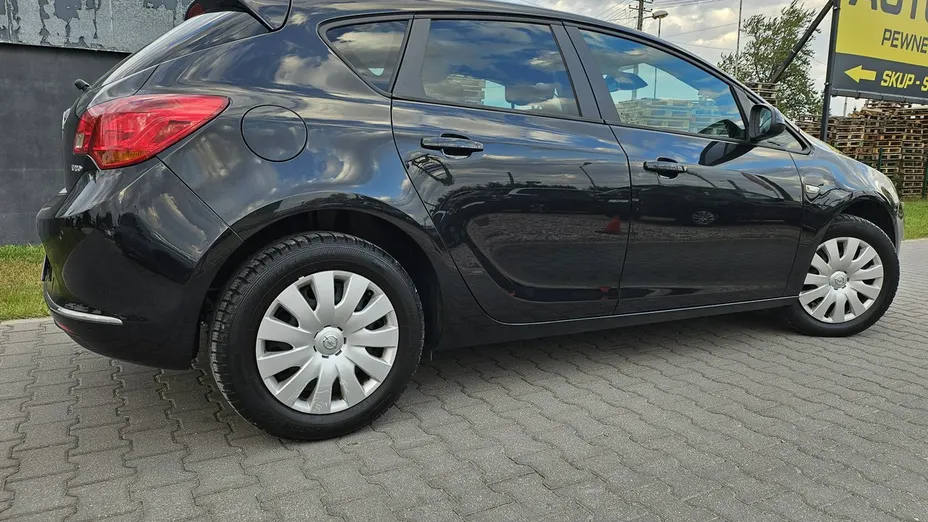 OPEL Astra -