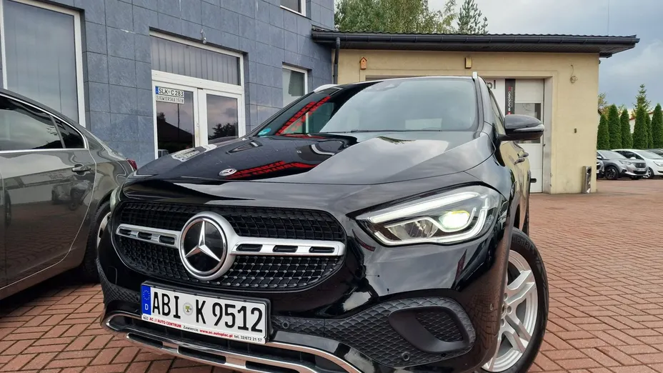 MERCEDES-BENZ GLA -