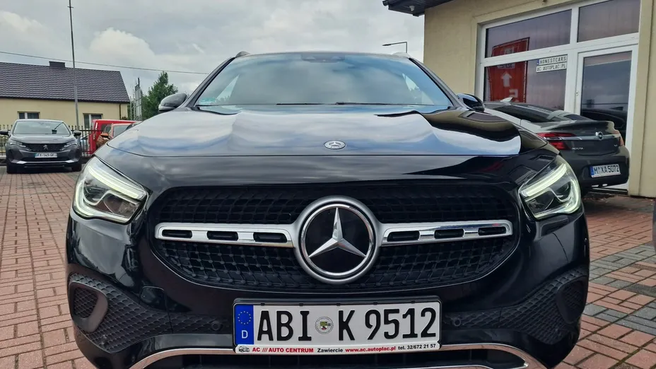MERCEDES-BENZ GLA -