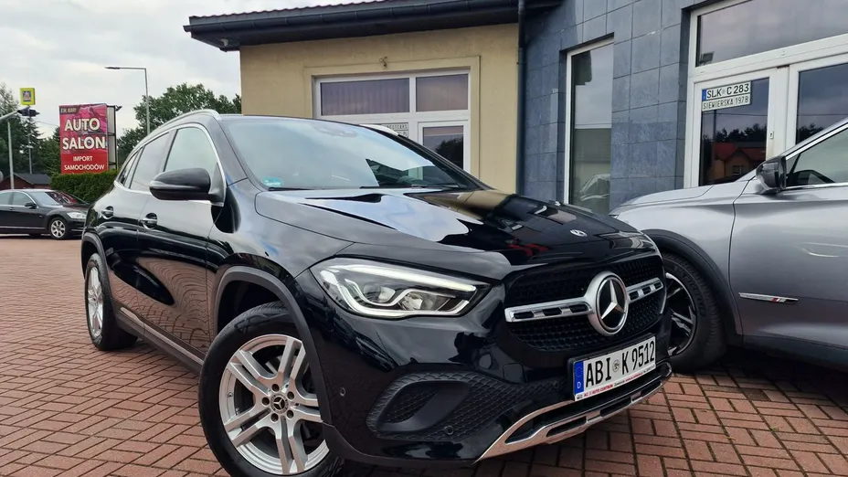 MERCEDES-BENZ GLA -