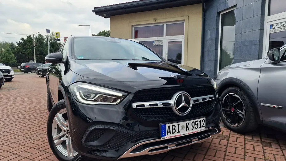MERCEDES-BENZ GLA -