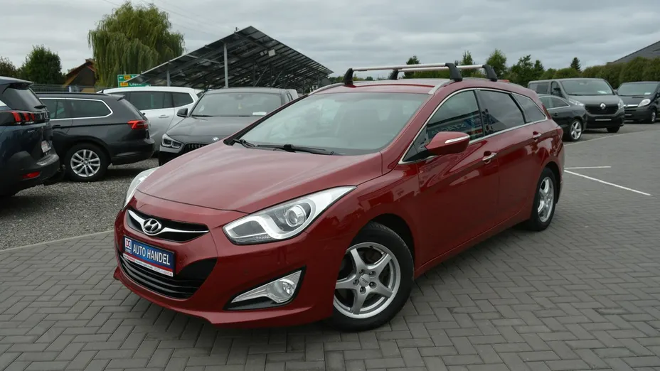 HYUNDAI i40 -