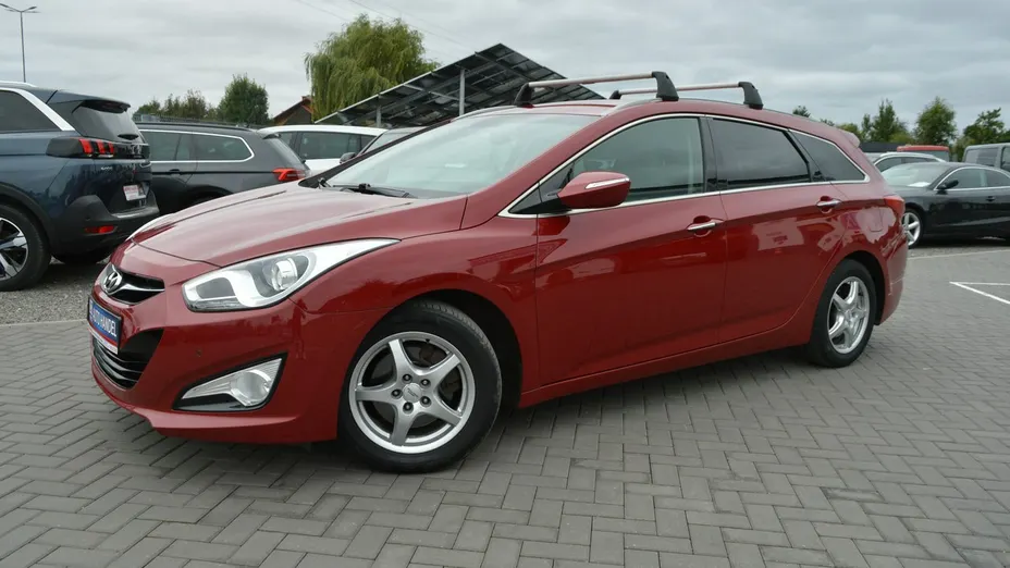 HYUNDAI i40 -