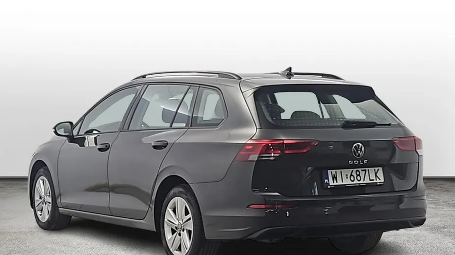 VOLKSWAGEN Golf -