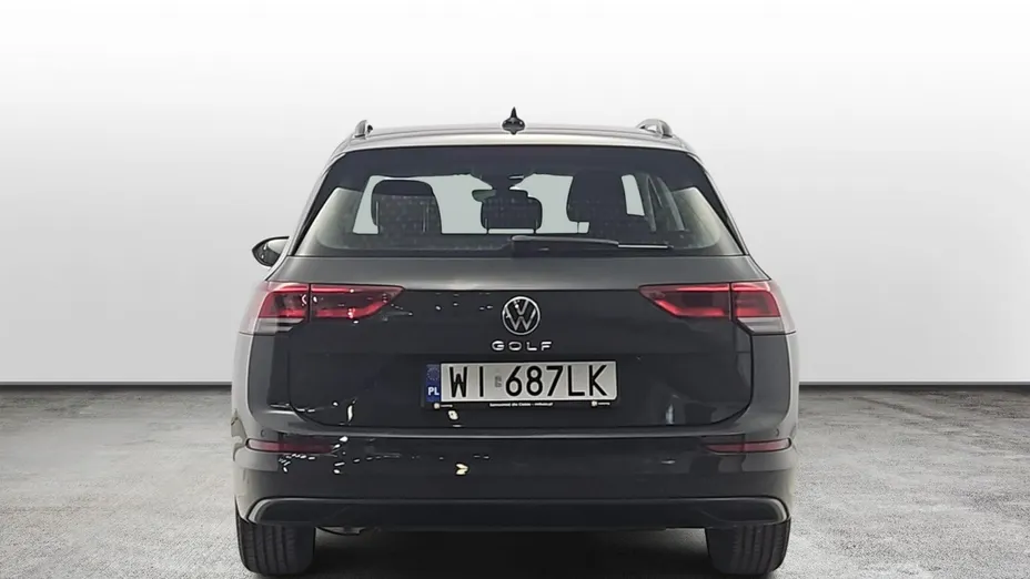 VOLKSWAGEN Golf -