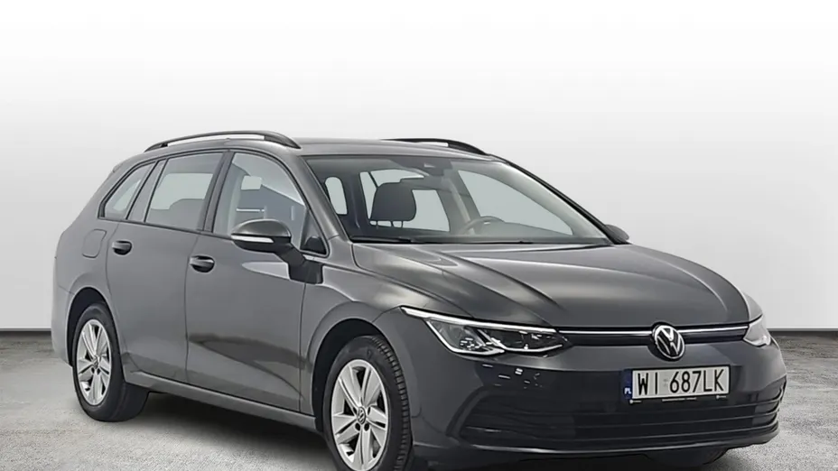 VOLKSWAGEN Golf -