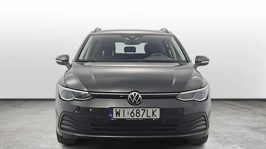 VOLKSWAGEN Golf -