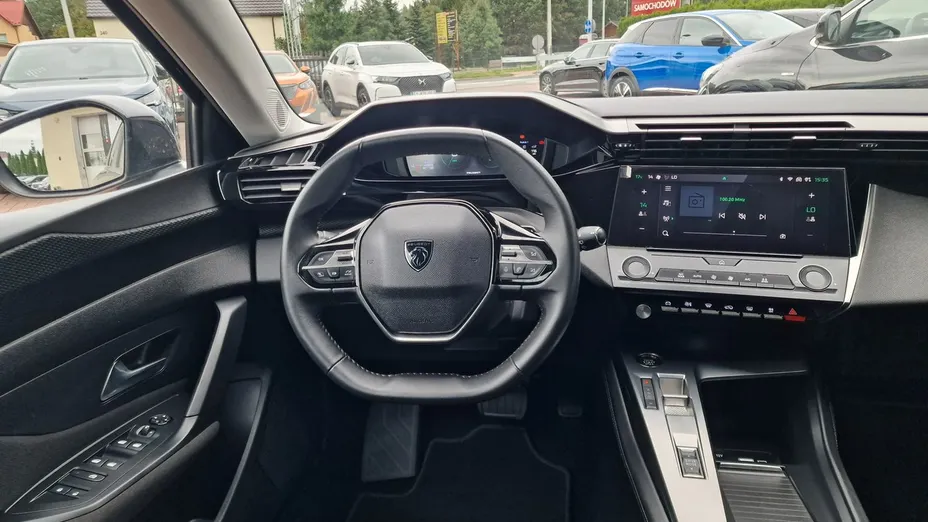 PEUGEOT 308 -