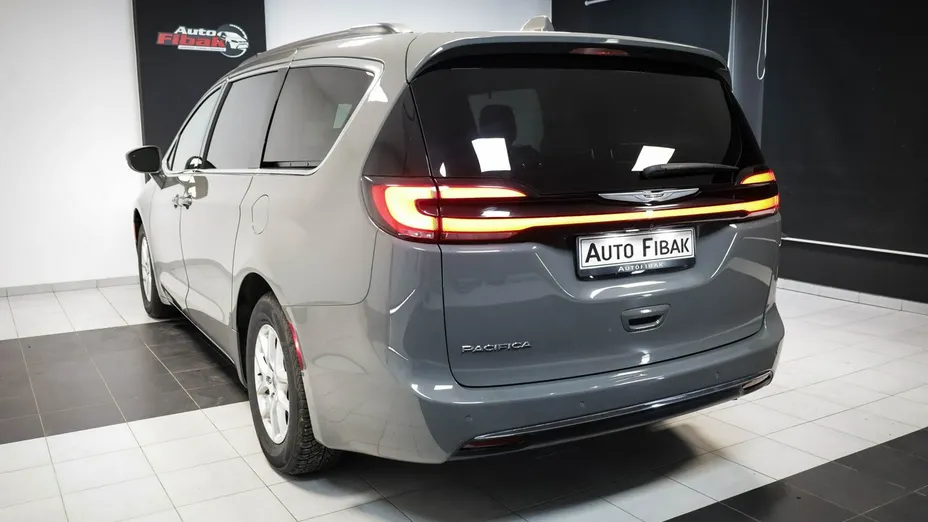 CHRYSLER Pacifica -
