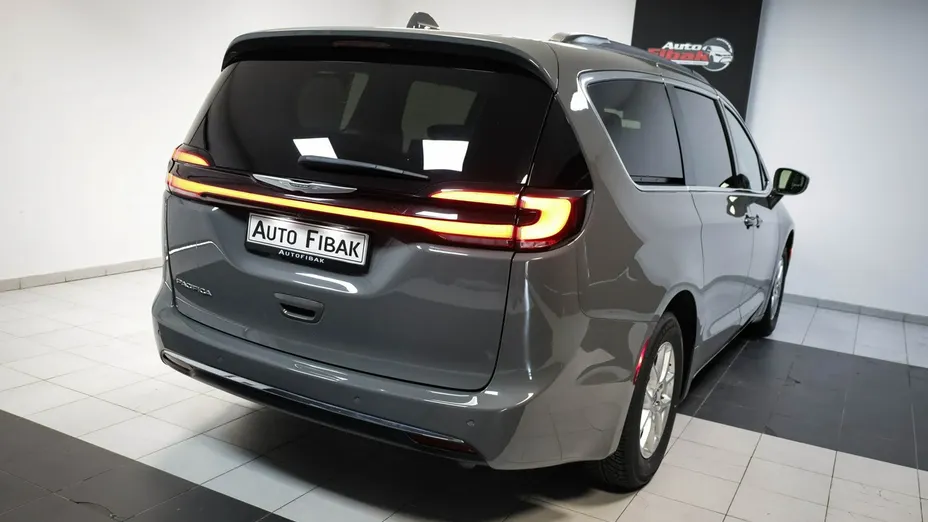 CHRYSLER Pacifica -