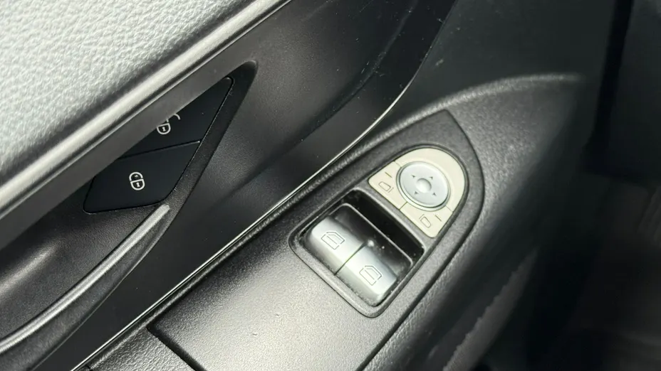 MERCEDES-BENZ Vito -