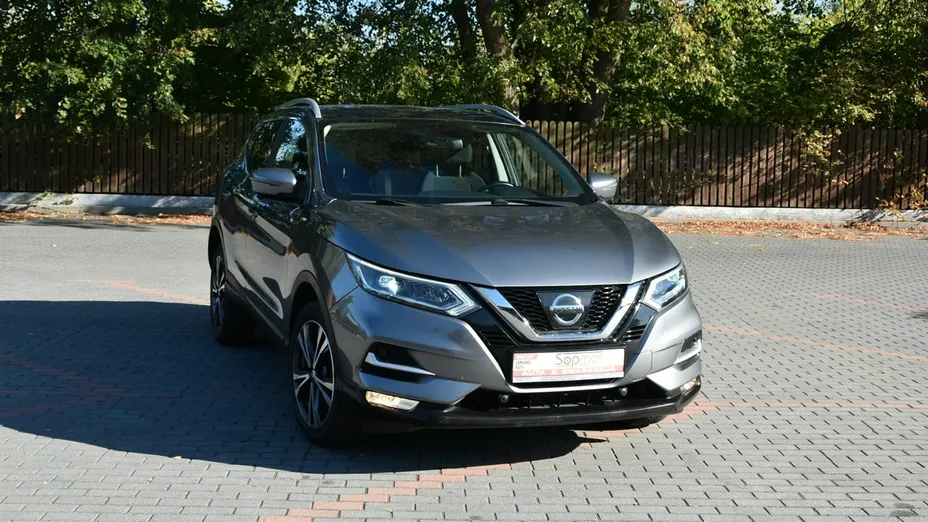 NISSAN Qashqai -