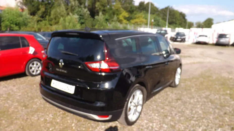 RENAULT Grand Scenic -