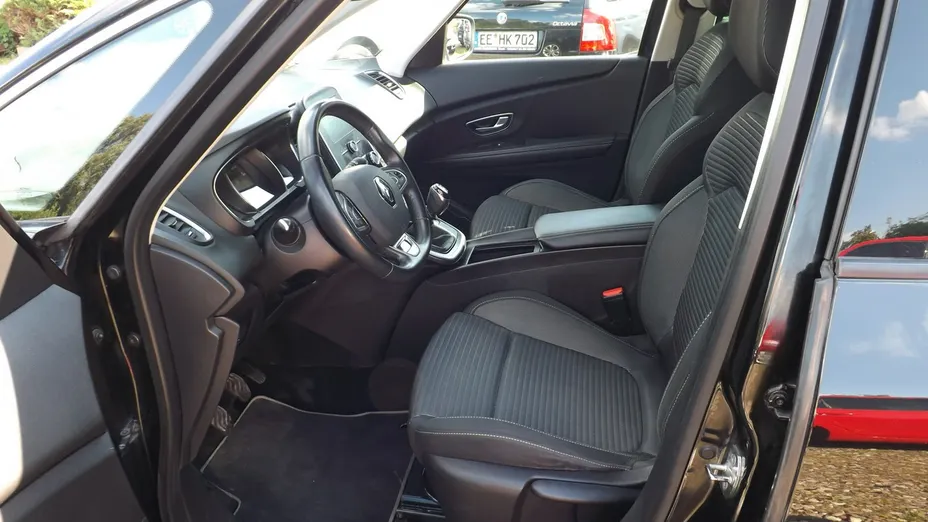 RENAULT Grand Scenic -