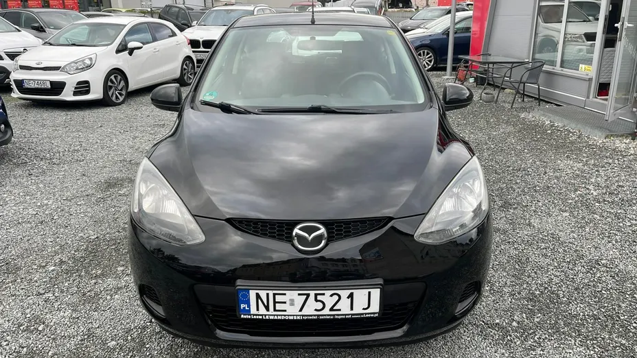 MAZDA 2 -