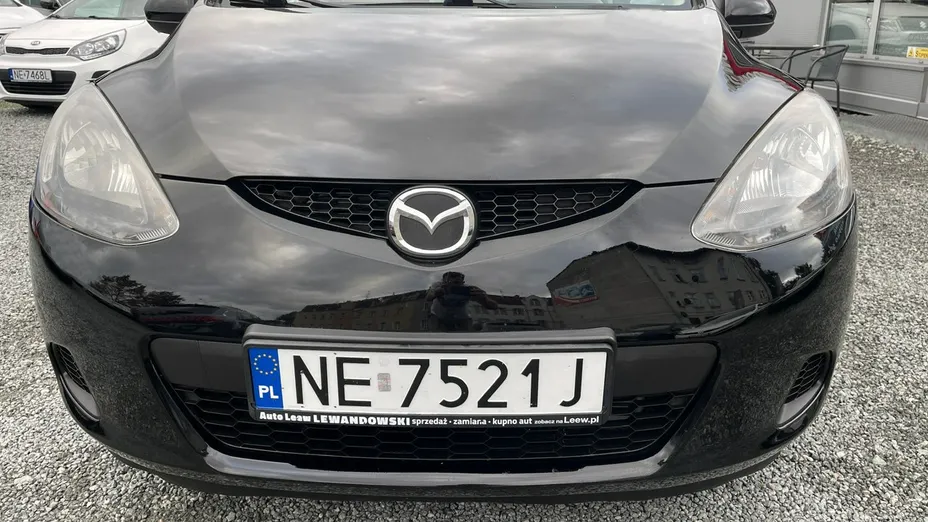 MAZDA 2 -