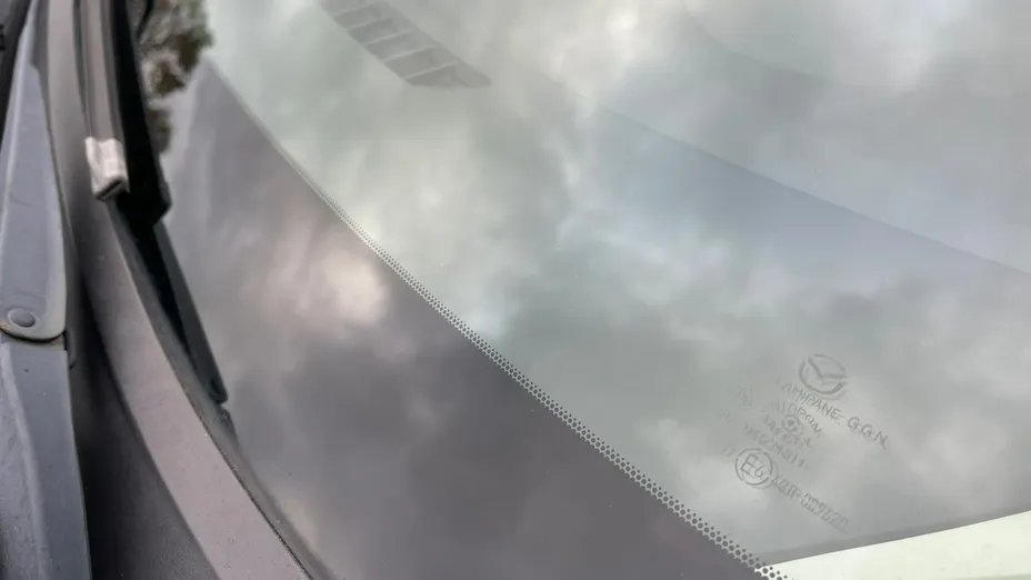 MAZDA 2 -