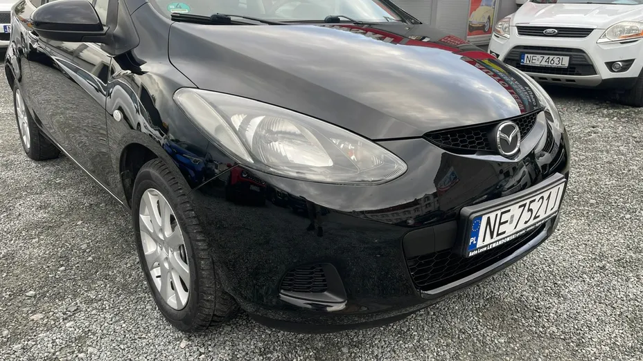 MAZDA 2 -