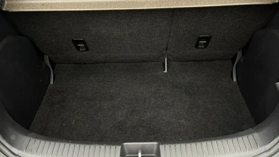 MAZDA 2 -